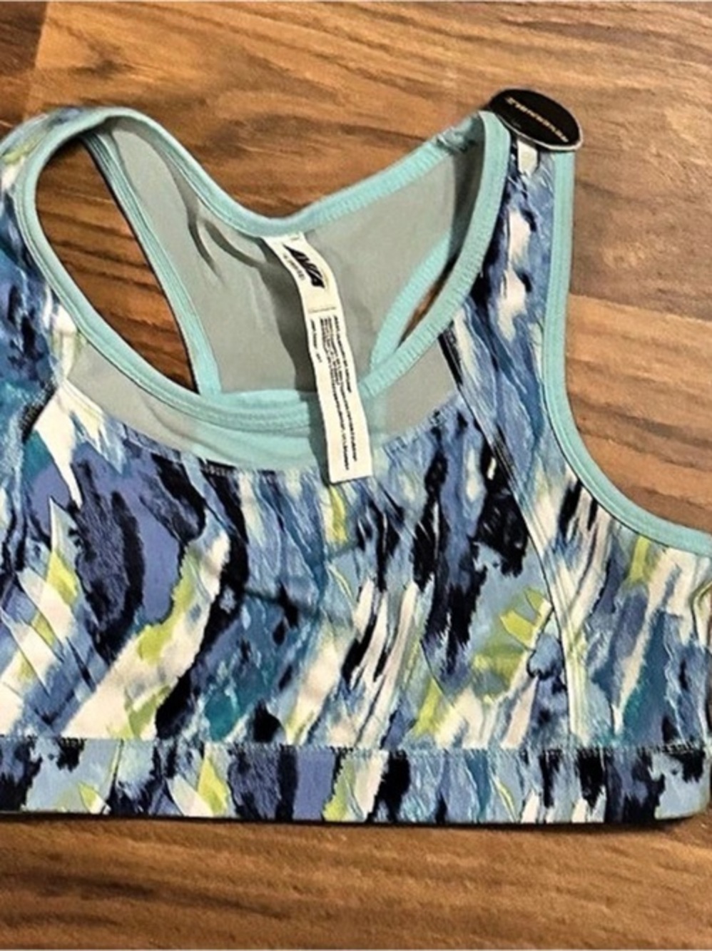 Abstract Print Sports Bra Size Large NWT